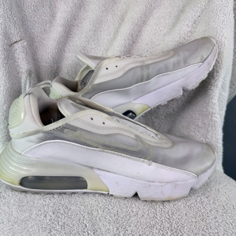 Nike Air Max 2090 Running Shoes‎ BV9977-100 Men's Size 9 READ